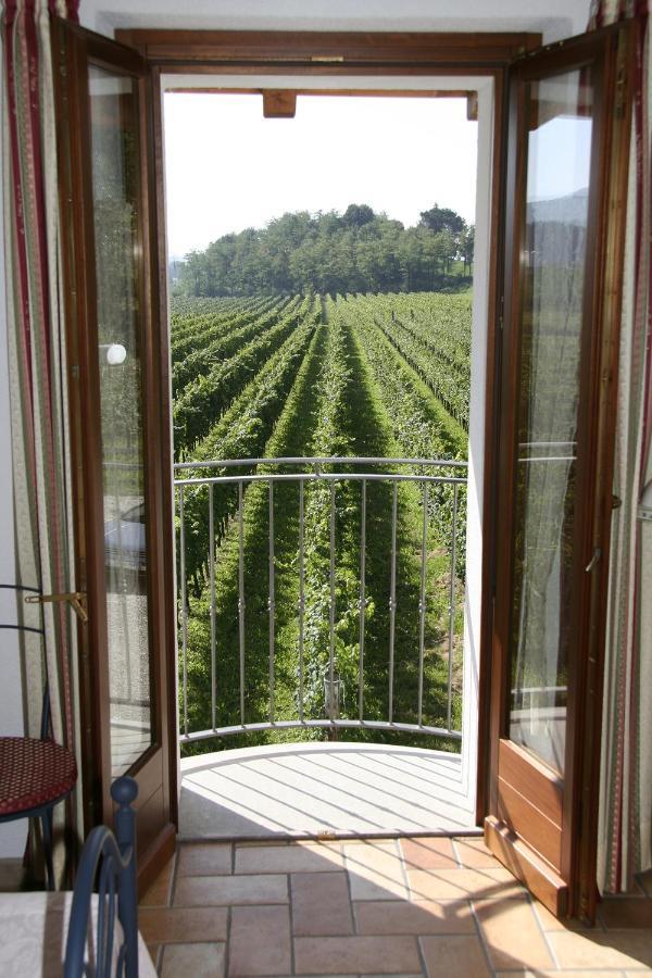 Borgo Di Corte - Alloggio Agrituristico Prestento エクステリア 写真